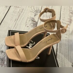 NWT Qupid Nude Open Toe High Heel Sandals Ankle Strap Women’s Sz 7.5 *READ*